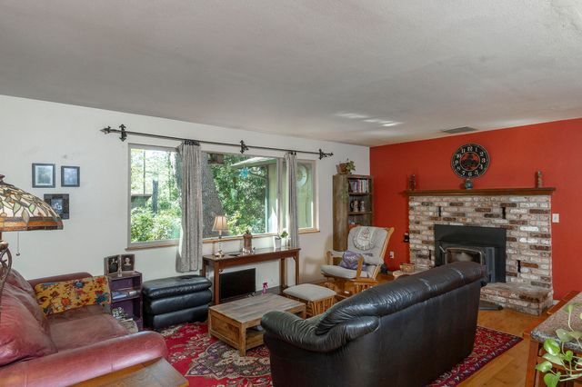 2601 Sand Creek Road, Grants Pass, OR 97527
