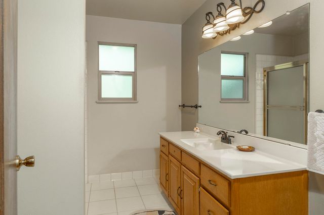 2601 Sand Creek Road, Grants Pass, OR 97527