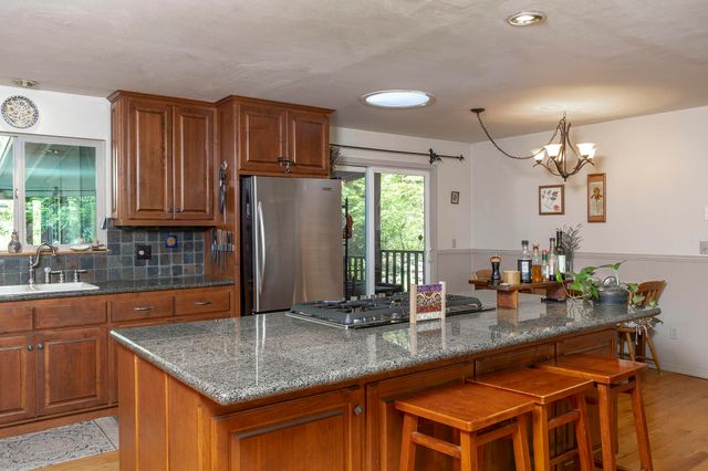 2601 Sand Creek Road, Grants Pass, OR 97527