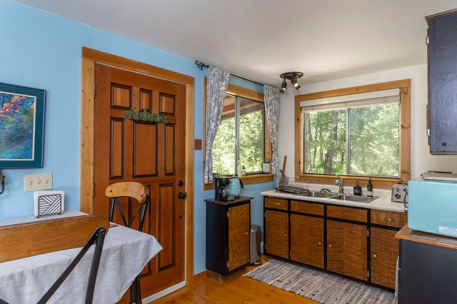 2601 Sand Creek Road, Grants Pass, OR 97527