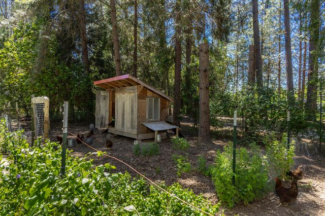 2601 Sand Creek Road, Grants Pass, OR 97527