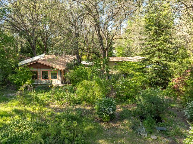 2601 Sand Creek Road, Grants Pass, OR 97527