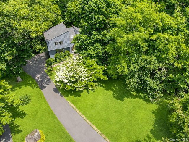24 Anne Chambers Lane, Katonah, NY 10536
