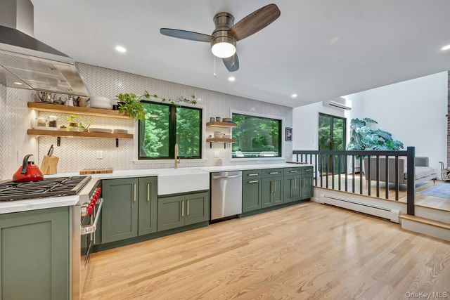 24 Anne Chambers Lane, Katonah, NY 10536