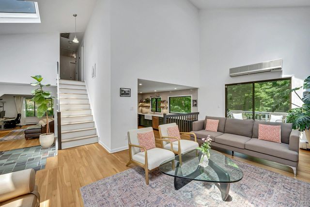24 Anne Chambers Lane, Katonah, NY 10536