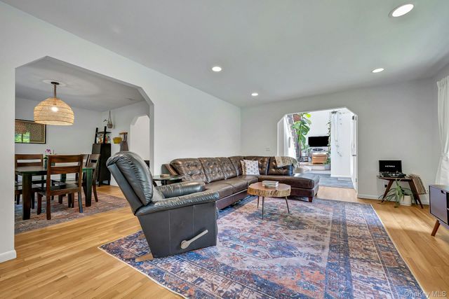 24 Anne Chambers Lane, Katonah, NY 10536