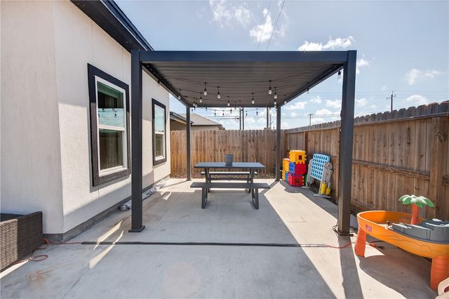 4217 Azali Dr, Corpus Christi, TX 78414