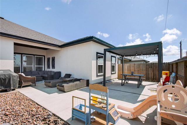 4217 Azali Dr, Corpus Christi, TX 78414