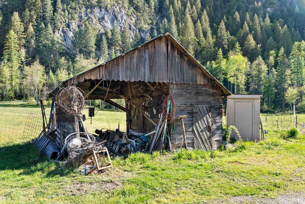 4345 Wilcox Rd, Northport, WA 99157 photo 32