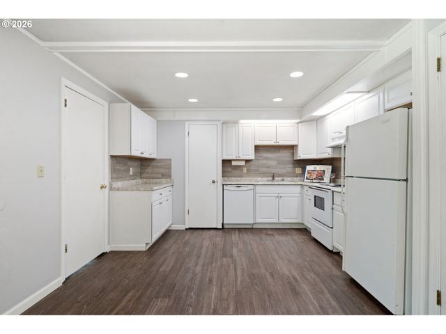 11312 Ne CONIFER Dr, Vancouver, WA 98662