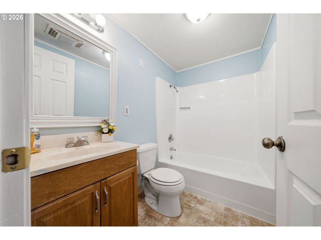 11312 Ne CONIFER Dr, Vancouver, WA 98662