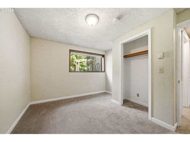 11312 Ne CONIFER Dr, Vancouver, WA 98662
