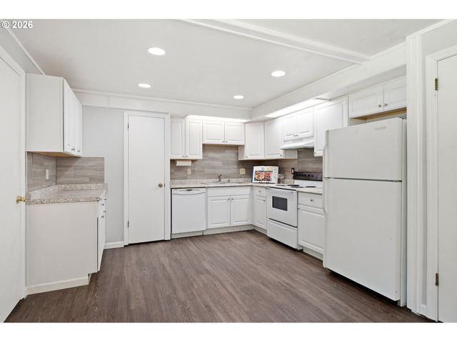 11312 Ne CONIFER Dr, Vancouver, WA 98662