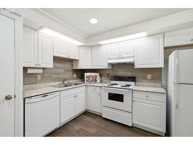 11312 Ne CONIFER Dr, Vancouver, WA 98662