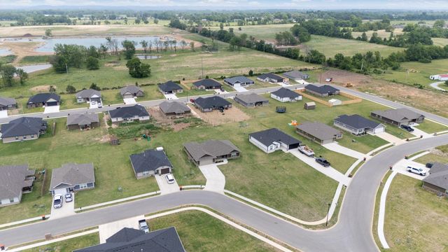 1100 Center Court Circle, Grove, OK 74344