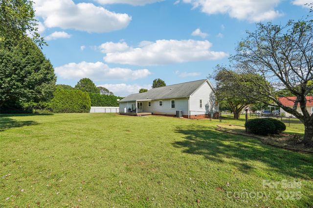 119 Watts Court, Statesville, NC 28625
