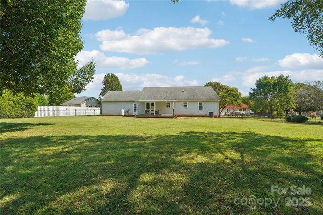 119 Watts Court, Statesville, NC 28625