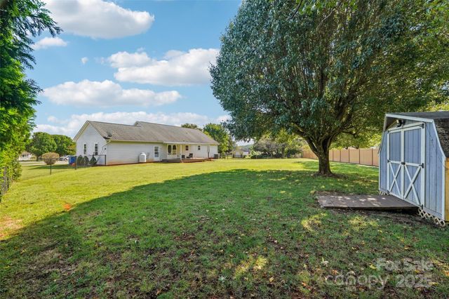 119 Watts Court, Statesville, NC 28625