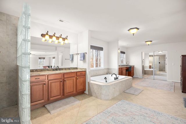 42 KINSLEY LN, Fredericksburg, VA 22406