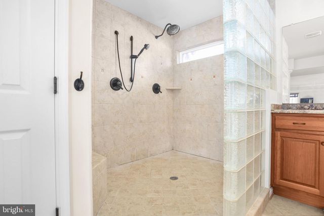 42 KINSLEY LN, Fredericksburg, VA 22406