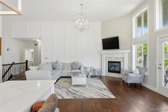 19077 Thompson Drive, Macomb, MI 48042