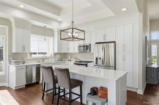 19077 Thompson Drive, Macomb, MI 48042