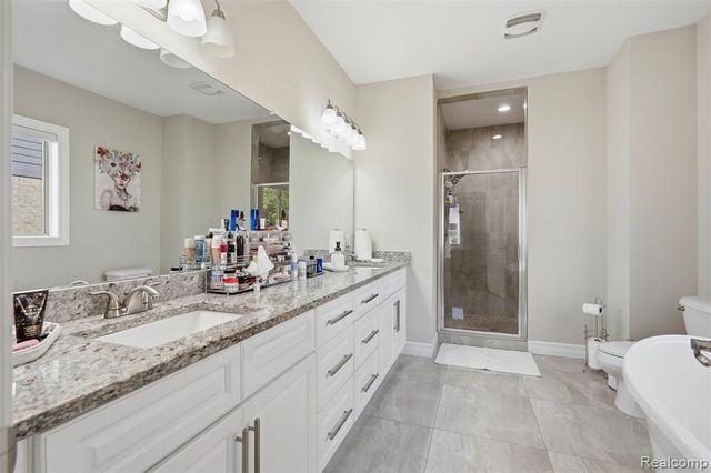 19077 Thompson Drive, Macomb, MI 48042