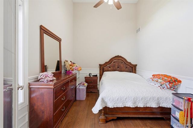 19077 Thompson Drive, Macomb, MI 48042