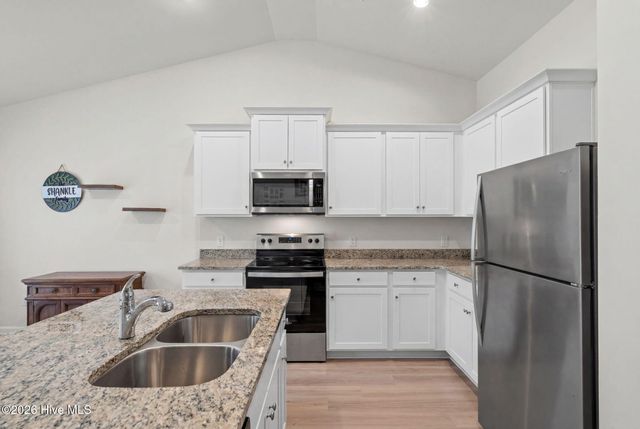 1610 Gate Hill Road SE, Bolivia, NC 28422