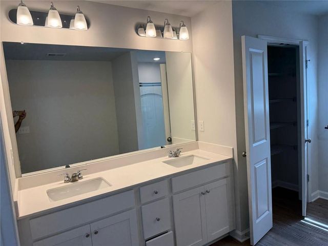 5223 Canberra Drive, Flowery Branch, GA 30542
