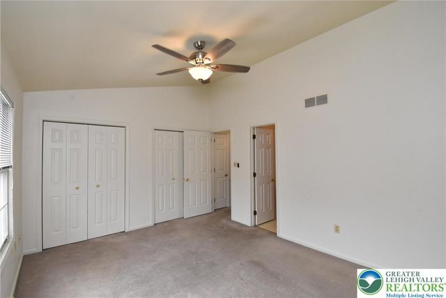 553 Ponds Edge Lane, Allentown City, PA 18104