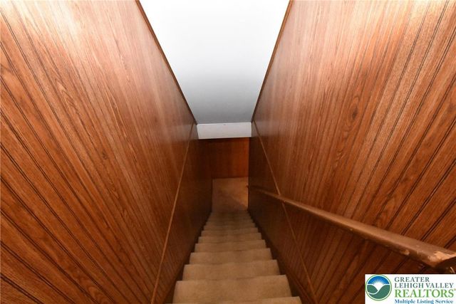 553 Ponds Edge Lane, Allentown City, PA 18104