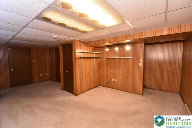 553 Ponds Edge Lane, Allentown City, PA 18104