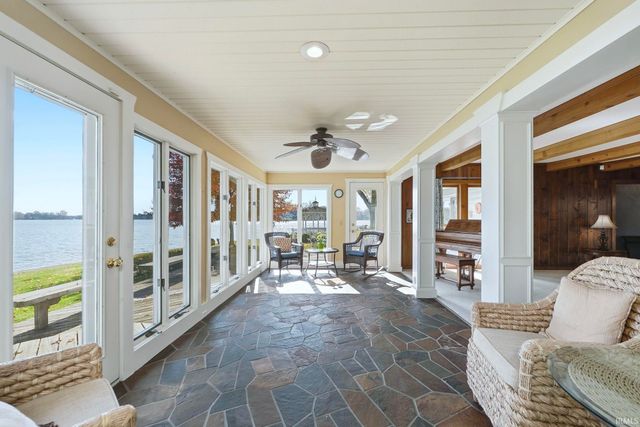 1455 Lane 280 Hamilton Lake, Hamilton, IN 46742