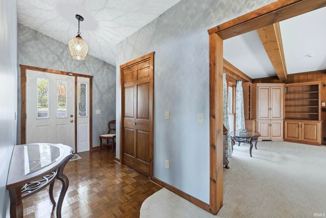 1455 Lane 280 Hamilton Lake, Hamilton, IN 46742