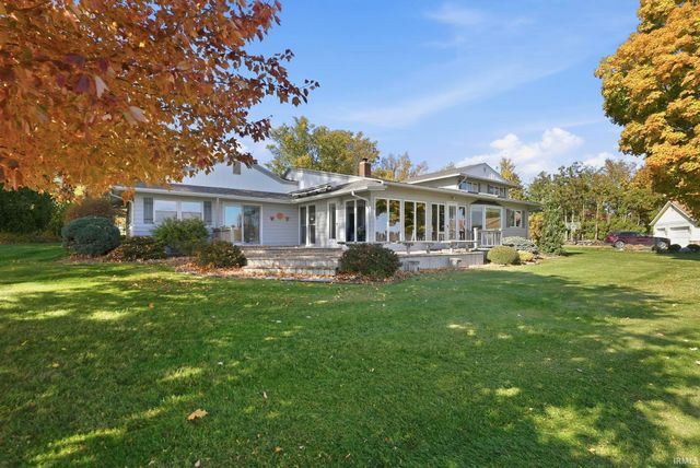 1455 Lane 280 Hamilton Lake, Hamilton, IN 46742