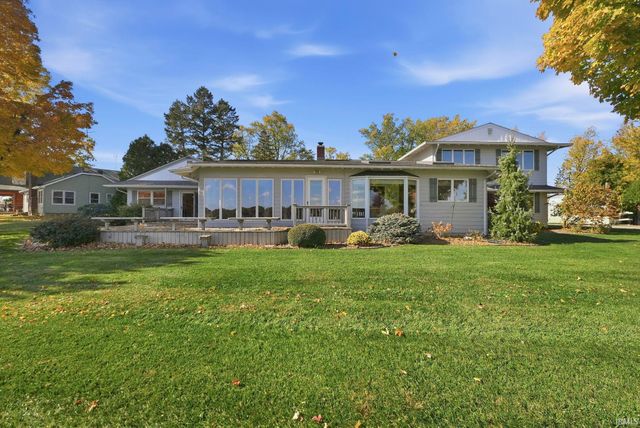 1455 Lane 280 Hamilton Lake, Hamilton, IN 46742