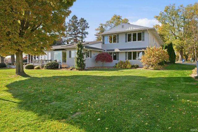 1455 Lane 280 Hamilton Lake, Hamilton, IN 46742