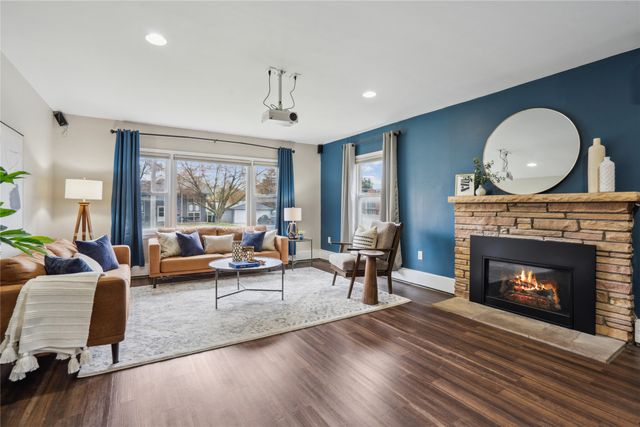 1804 E 33rd Street, Des Moines, IA 50317