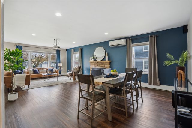 1804 E 33rd Street, Des Moines, IA 50317