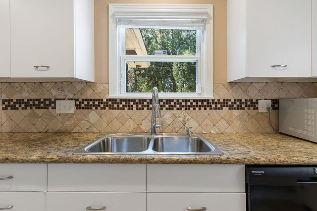 1802 Turnpike Road, Houston, TX 77008