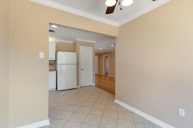 1802 Turnpike Road, Houston, TX 77008