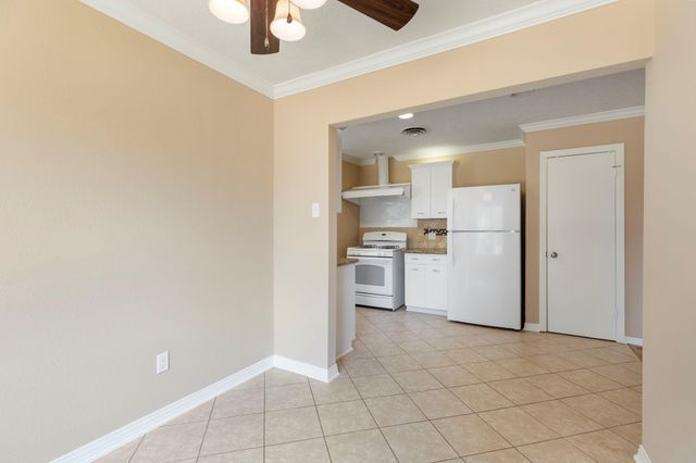 1802 Turnpike Road, Houston, TX 77008
