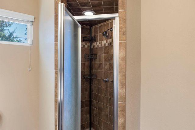 1802 Turnpike Road, Houston, TX 77008