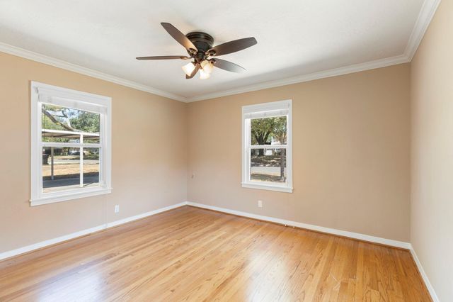 1802 Turnpike Road, Houston, TX 77008