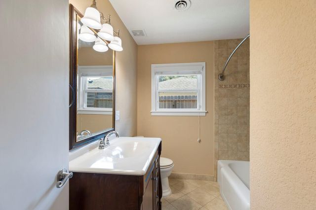 1802 Turnpike Road, Houston, TX 77008