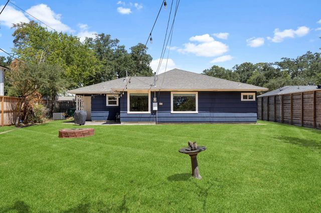 1802 Turnpike Road, Houston, TX 77008