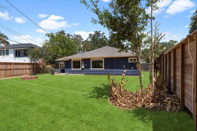 1802 Turnpike Road, Houston, TX 77008