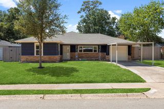 1802 Turnpike Road, Houston, TX 77008