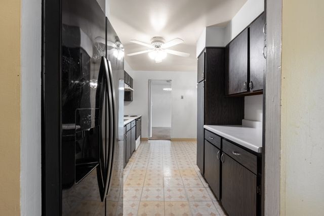 1515 CENTRAL Road 319C, Arlington Heights, IL 60005